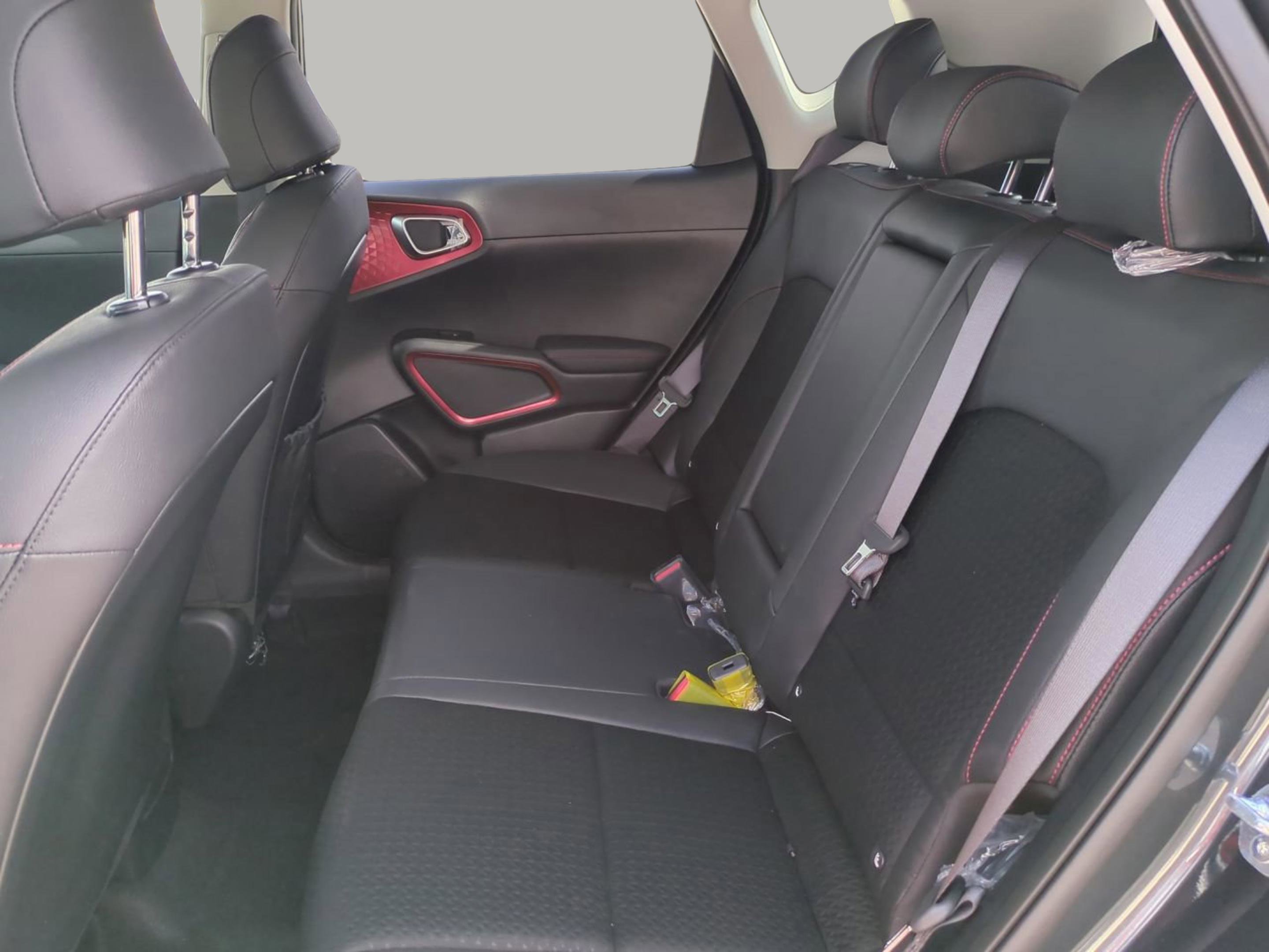 2025 Kia Soul GT-Line photo 13