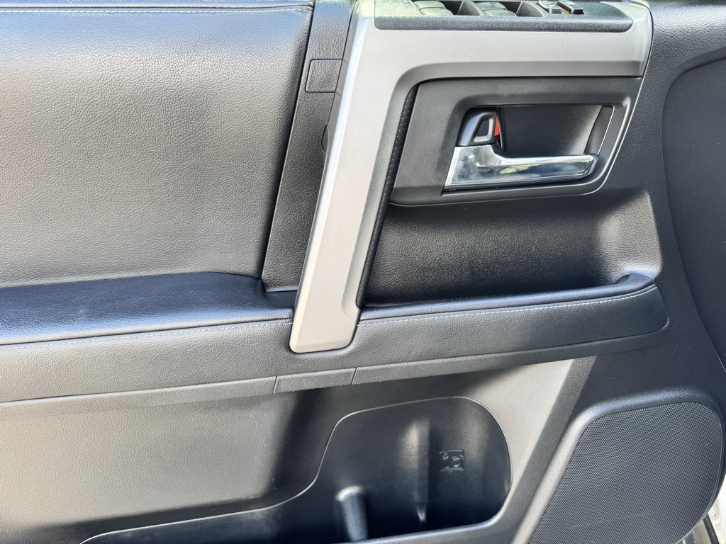 2021 Toyota 4Runner SR5 Premium photo 14