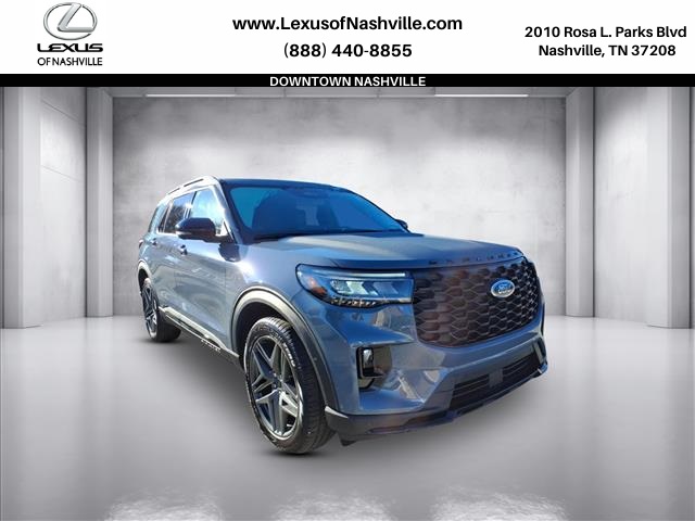 2025 Ford Explorer ST-LINE's photo