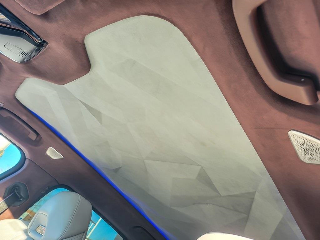 2023 BMW XM BASE AWD - Image 9