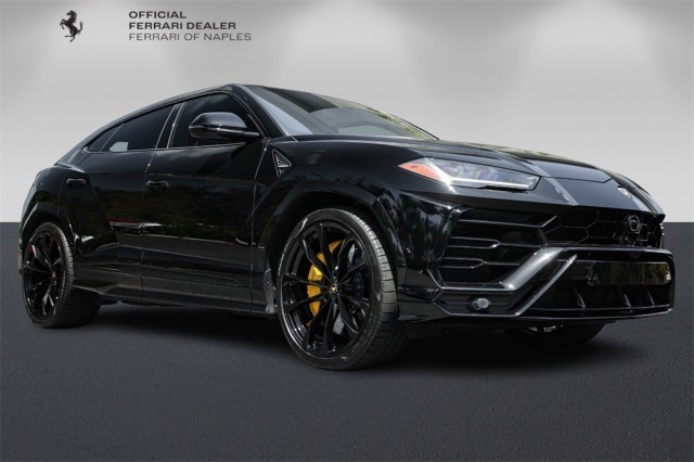 2022 Lamborghini Urus Base