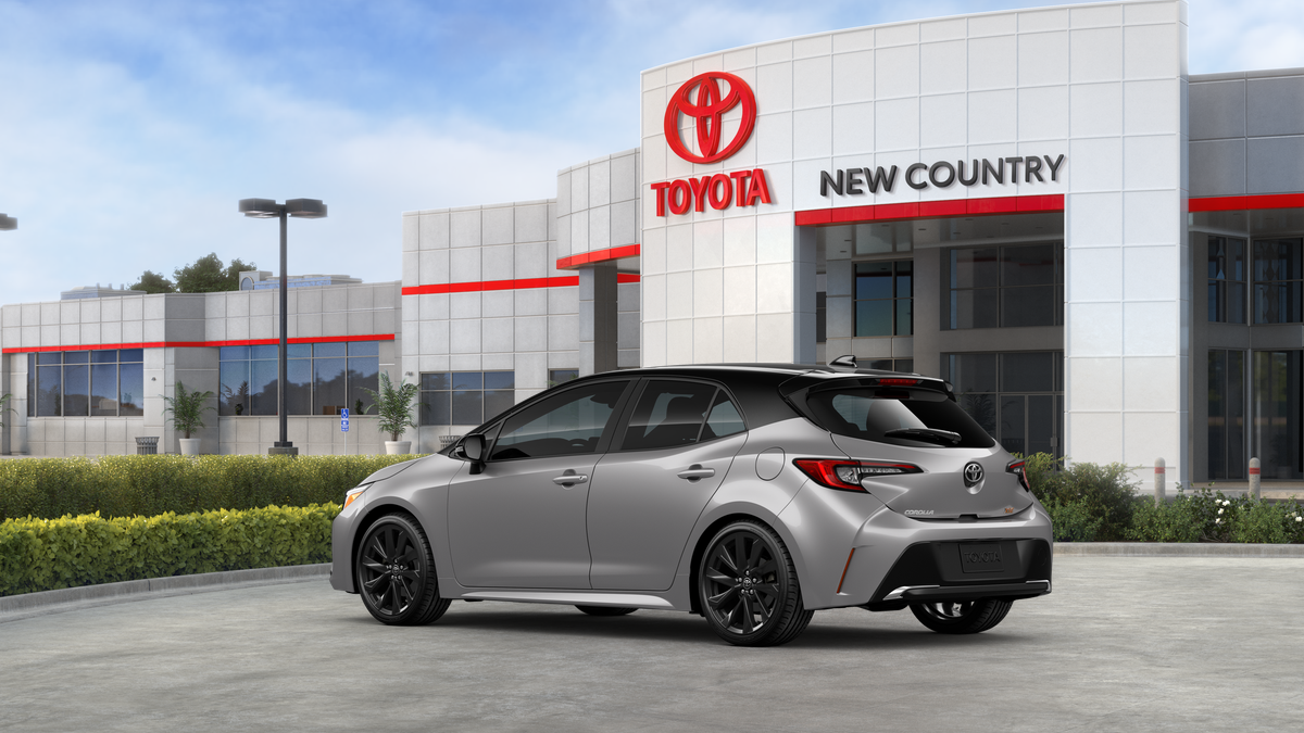 2025 Toyota Corolla XSE photo 6