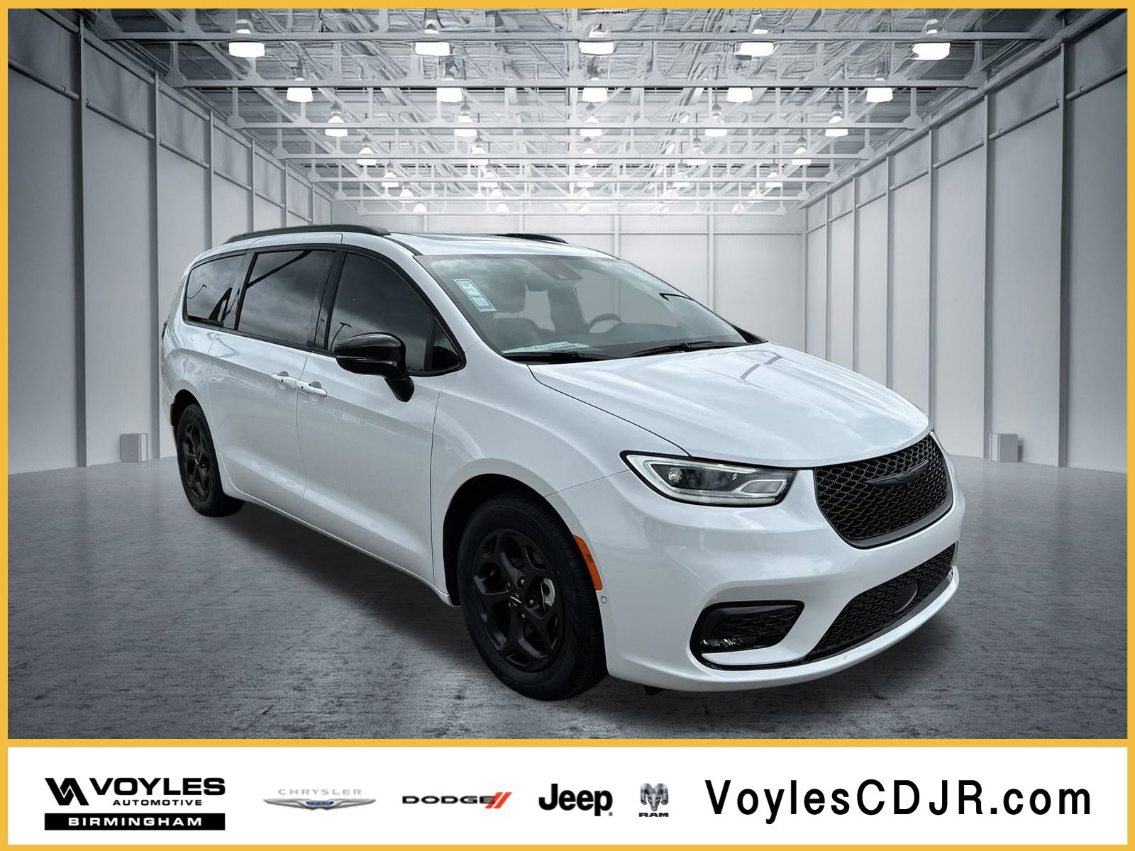 2024 Chrysler Pacifica PHEV Select
