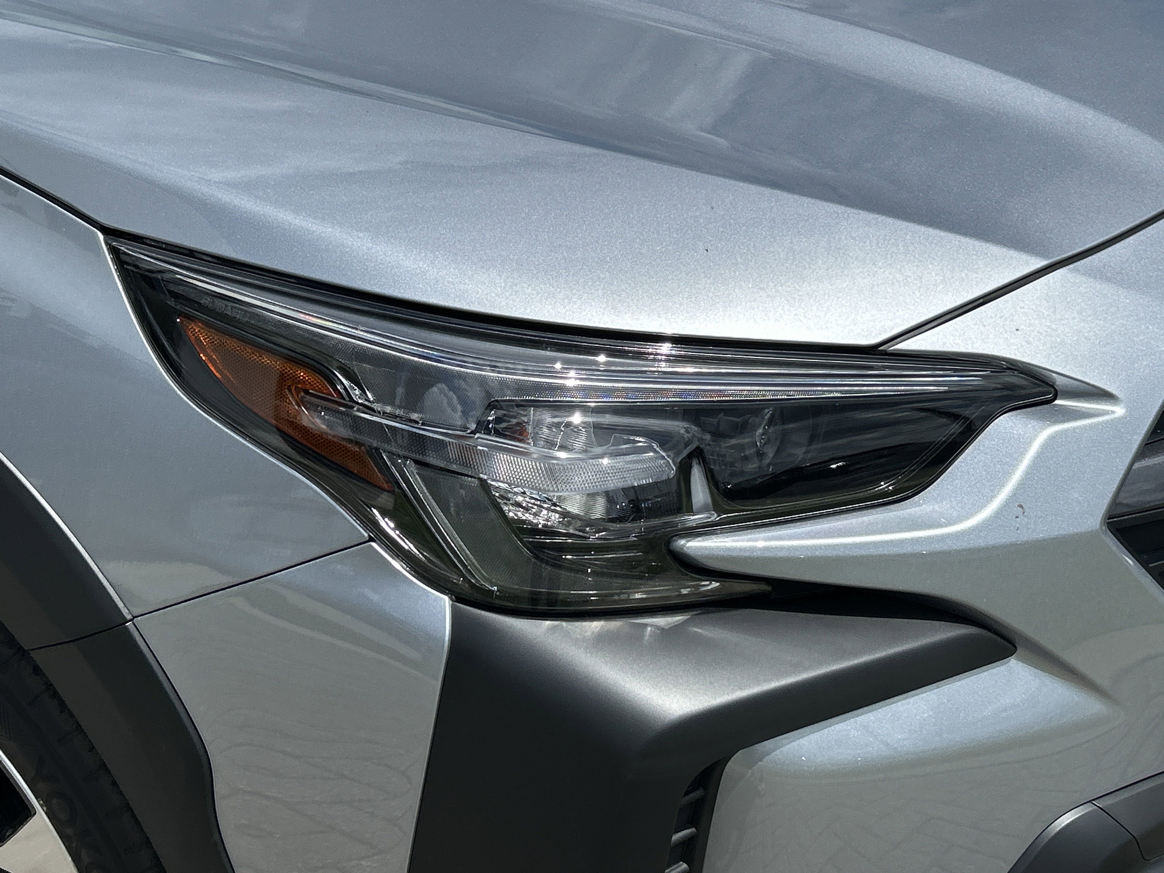 2025 Subaru Outback Touring photo 2