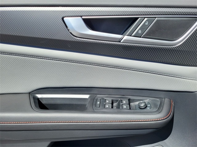 2025 Volkswagen Atlas Peak Edition SE photo 9