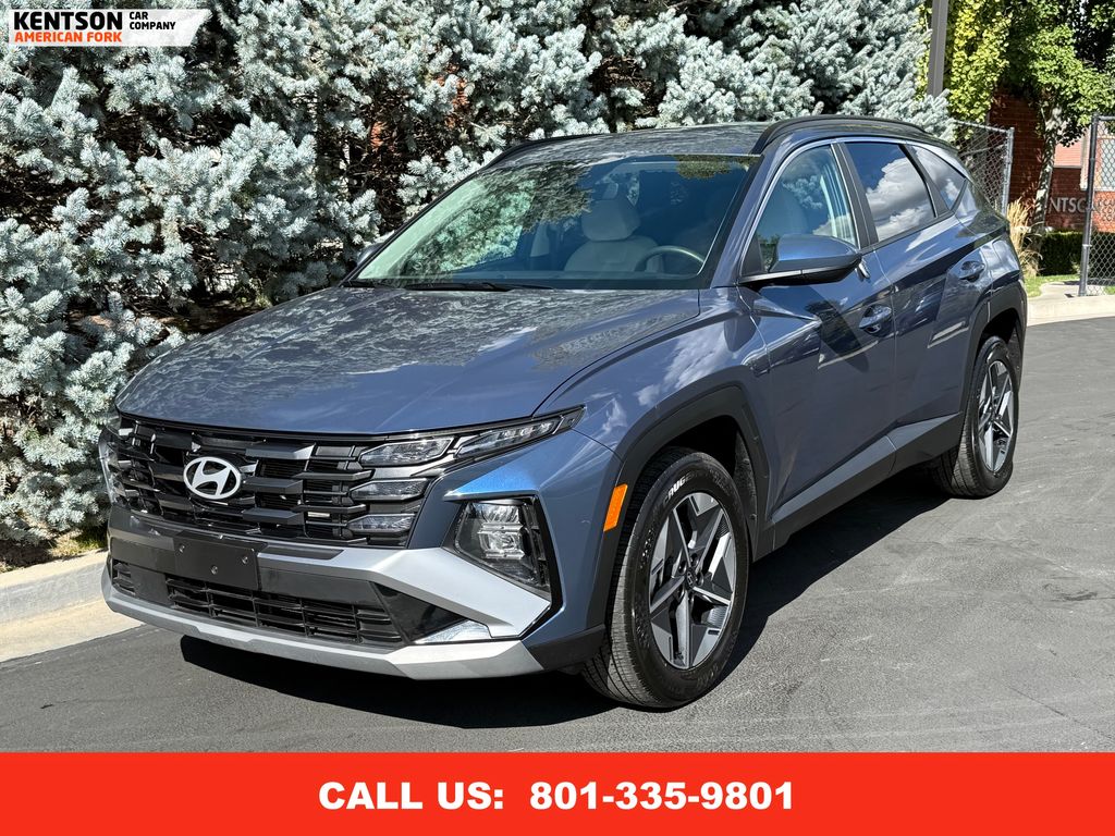 2025 Hyundai Tucson SEL photo 2