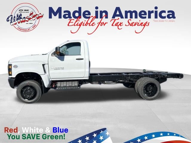 2024 Chevrolet Silverado 6500HD Work Truck LT photo 2