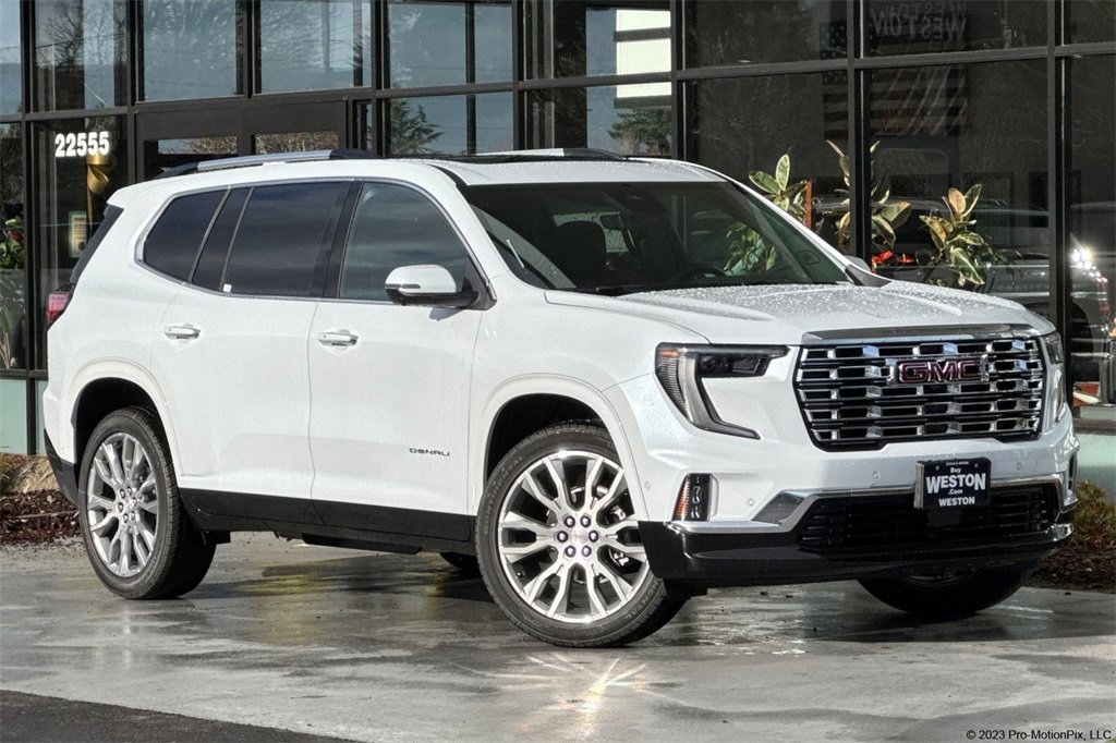2026 GMC Acadia Denali's photo