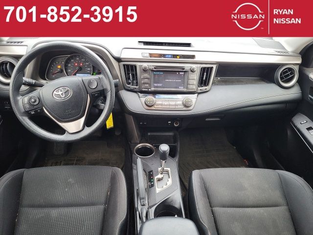 2015 Toyota RAV4 XLE photo 10