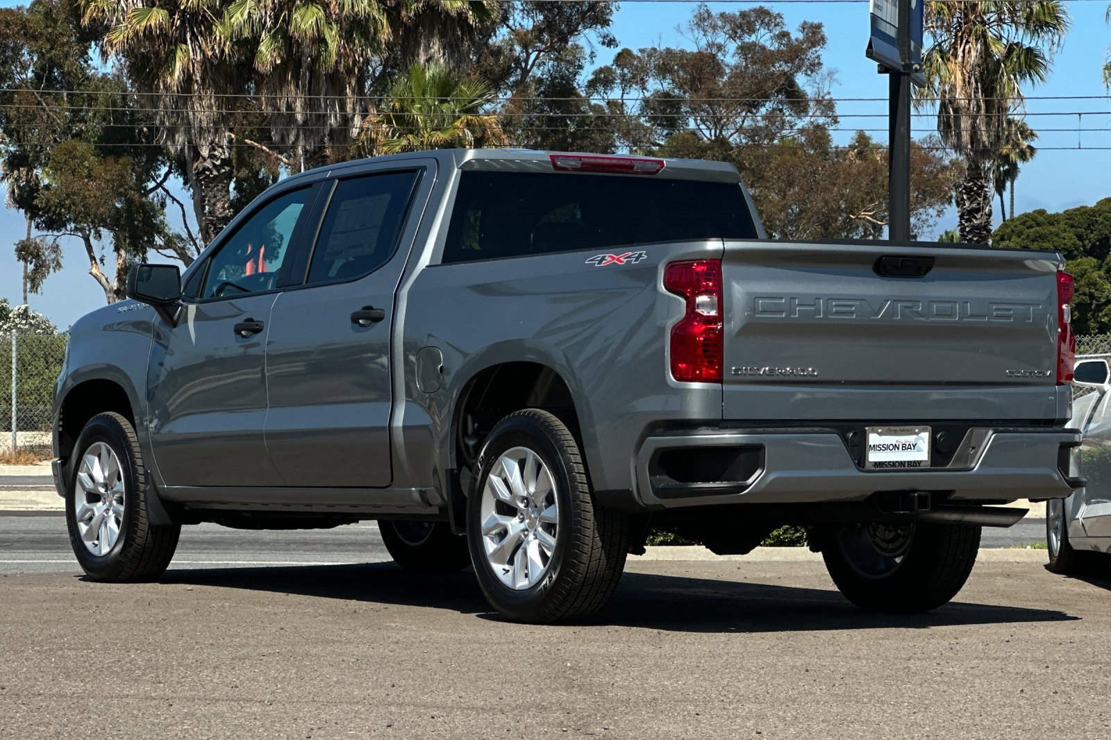 2025 Chevrolet Silverado 1500 Custom photo 6
