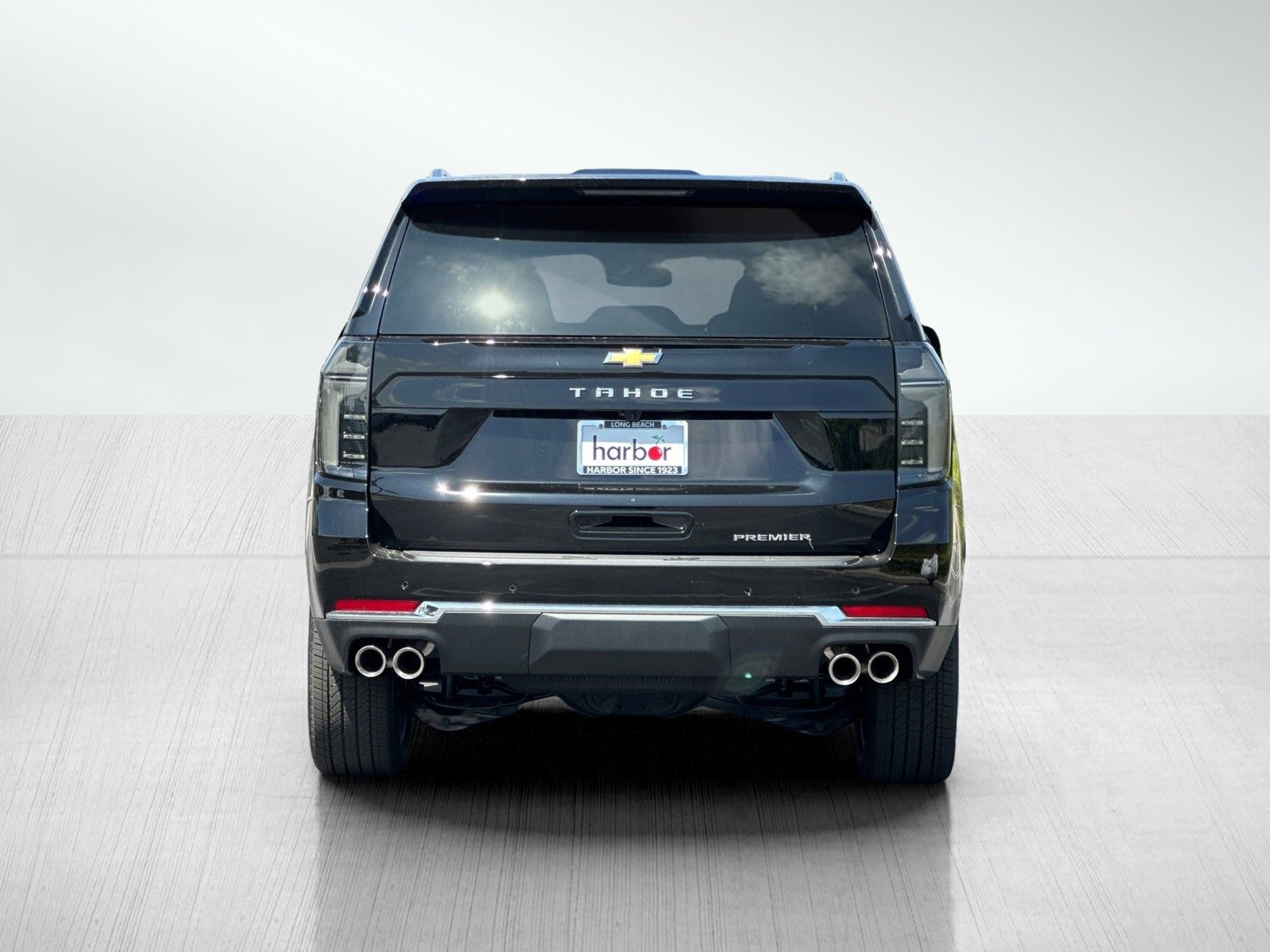 2025 Chevrolet Tahoe Premier photo 3