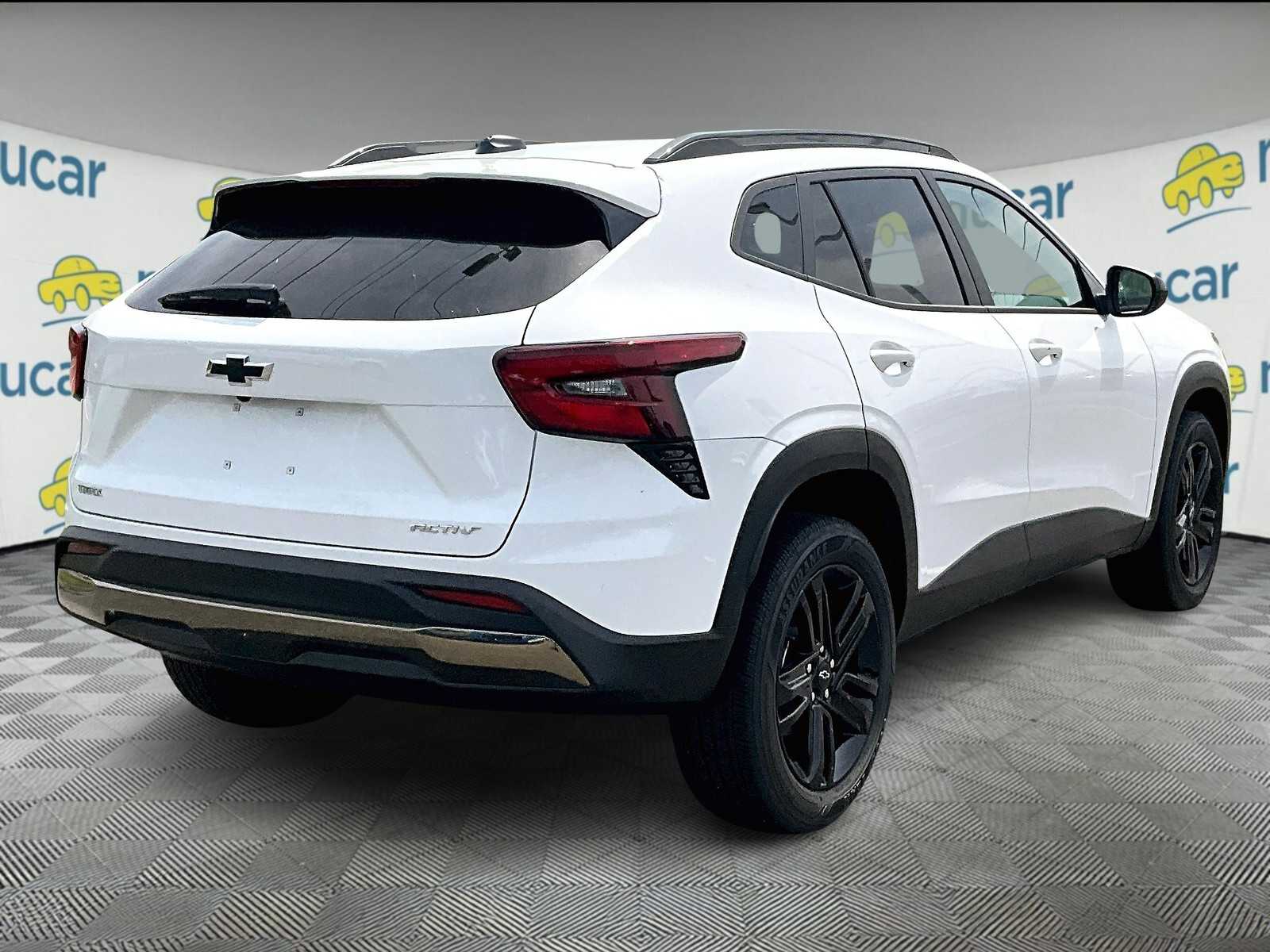 2025 Chevrolet Trax ACTIV photo 3