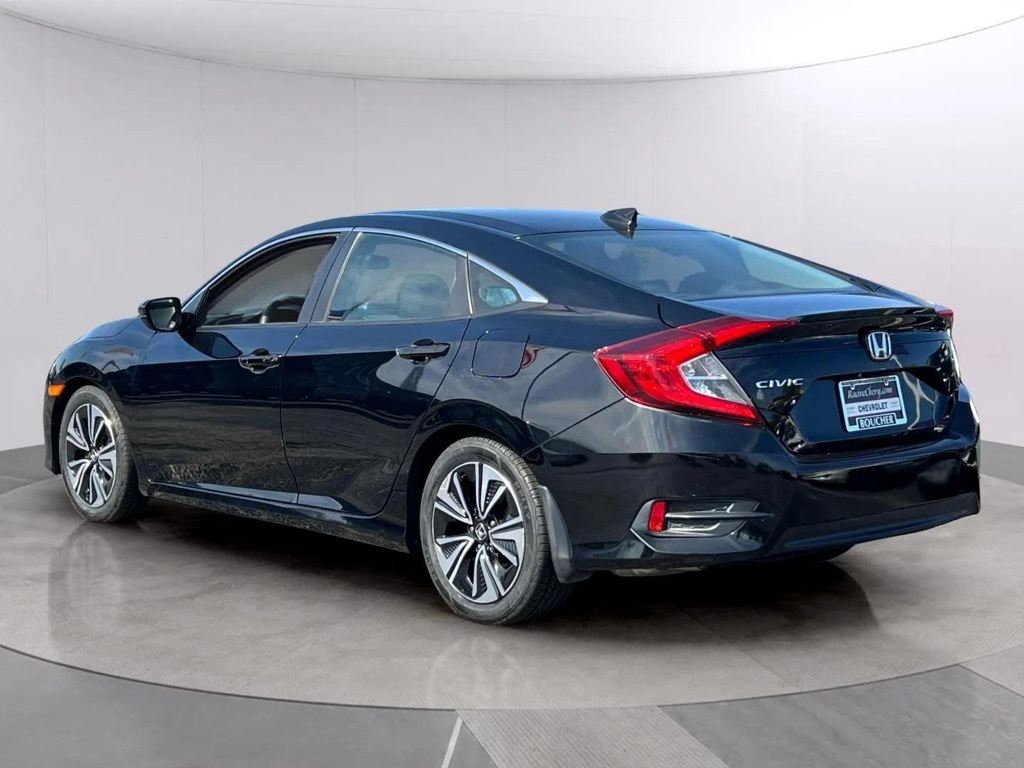 2017 Honda Civic EX-T photo 2