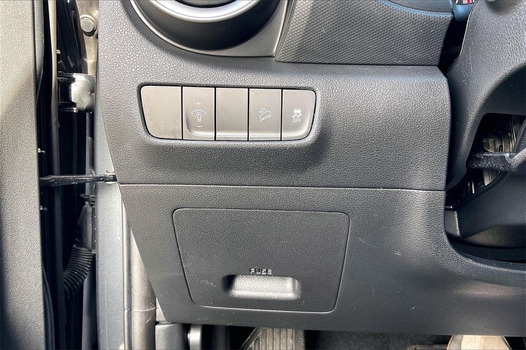 2022 HYUNDAI KONA - Image 34