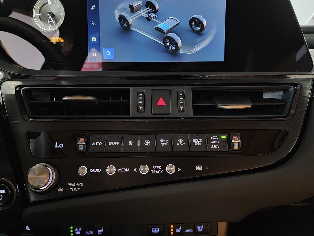 2025 Lexus ES 350 photo 21