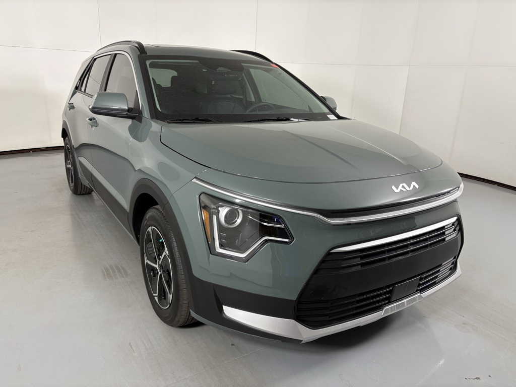 2026 Kia Niro EX Premium photo 2