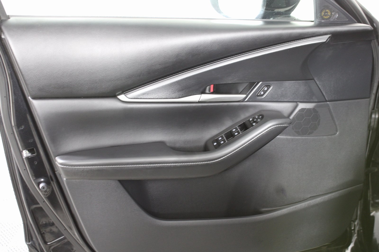 2022 Mazda CX-30 2.5 Select photo 9