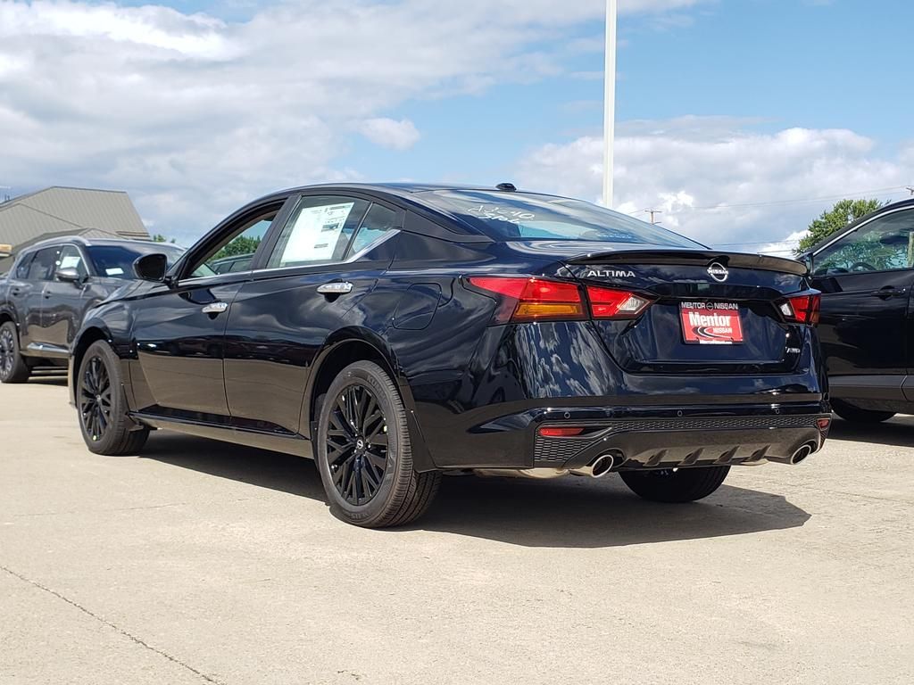 2025 Nissan Altima SV Special Edition photo 4
