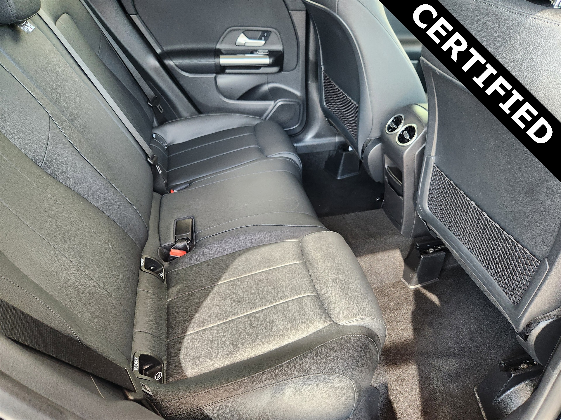 2025 Mercedes Benz GLA 250 photo 26