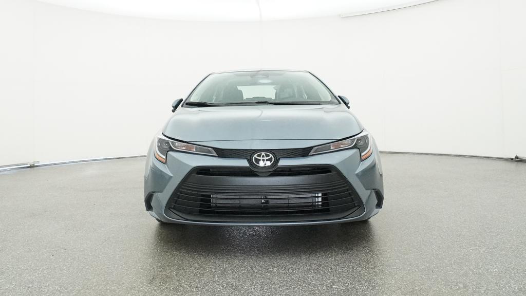 2025 Toyota Corolla LE photo 3