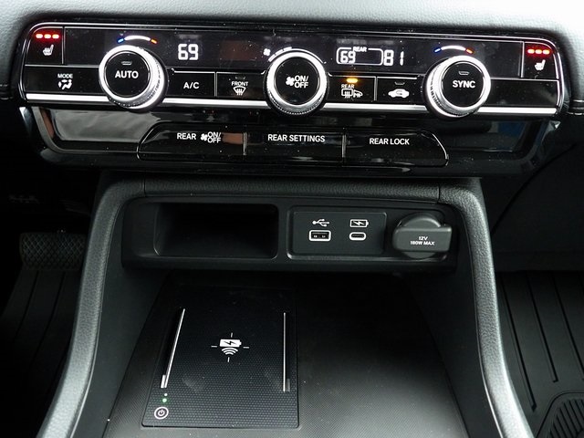 2025 Honda Pilot Touring photo 31