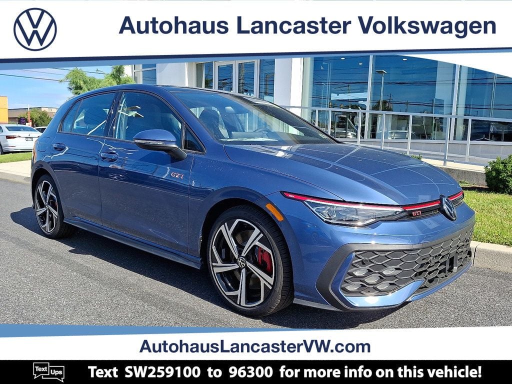 2025 Volkswagen Golf GTI SE's photo