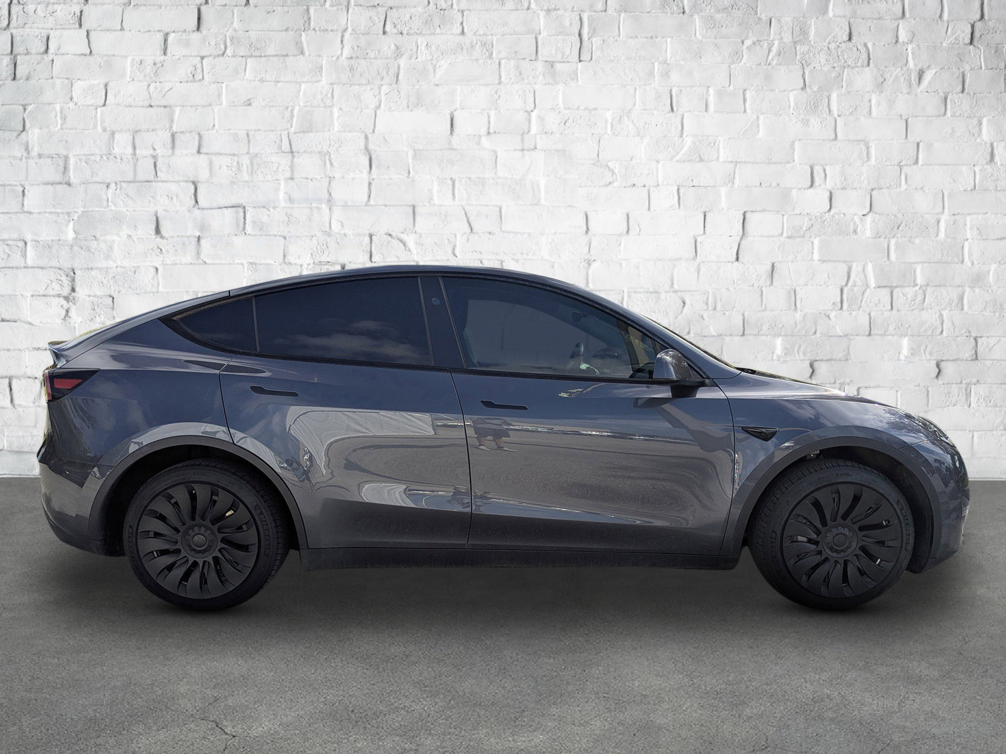2023 Tesla Model Y Long Range photo 6