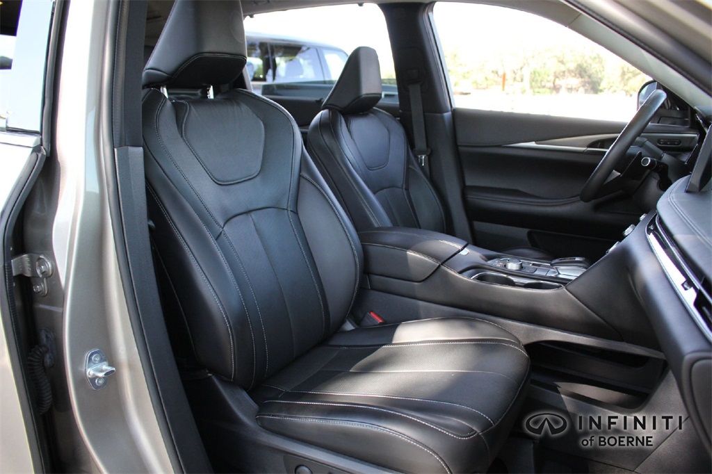 2023 Infiniti QX60 Luxe photo 22