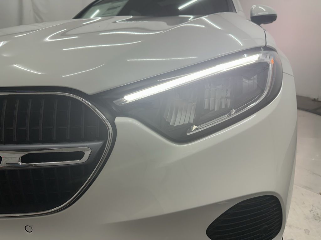 2026 Mercedes Benz GLC 300 photo 24