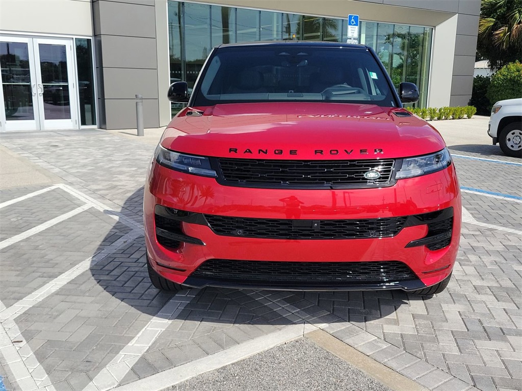 2025 Land Rover Range Rover Sport SE photo 8