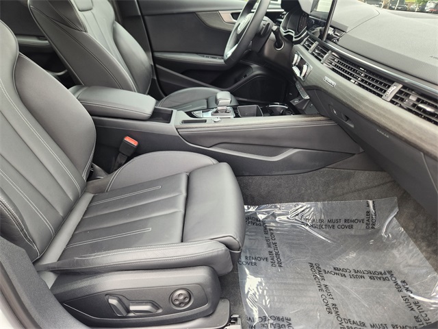 2023 Audi A4 45 S line Premium Plus Quattro photo 14