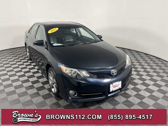 2012 Toyota Camry SE's photo
