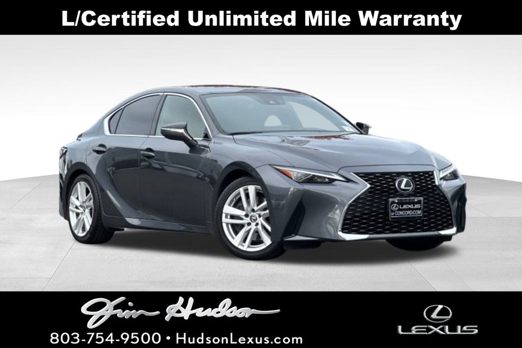 2024 Lexus IS 300's photo