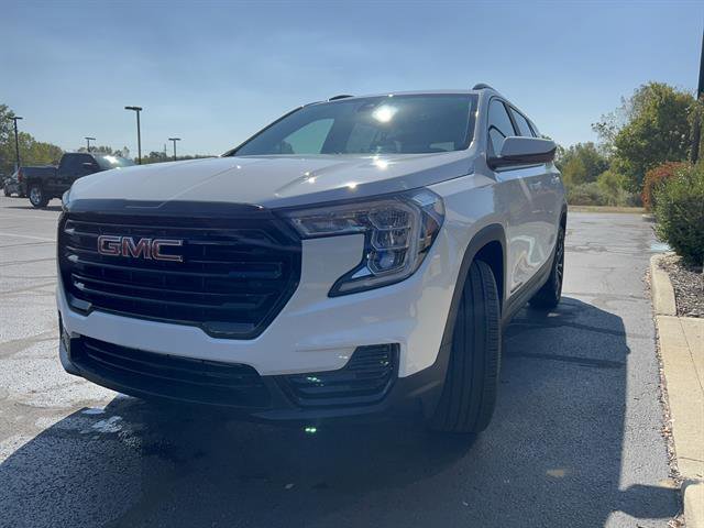 2022 Gmc Terrain SLE photo 3