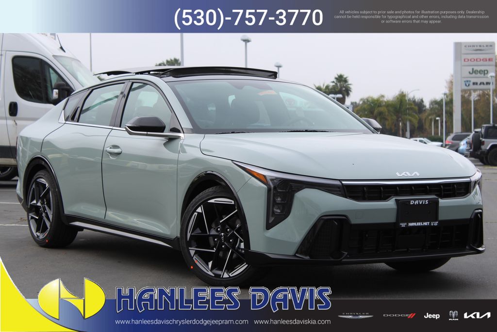 2025 Kia K4 GT-Line's photo