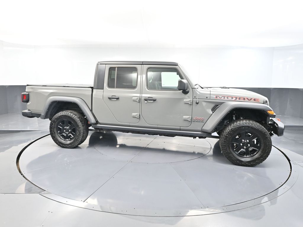 2022 Jeep Gladiator Mojave photo 3