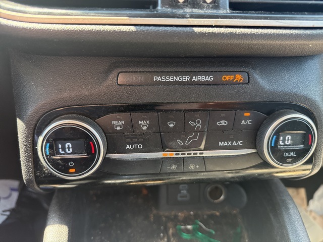 2021 Ford Escape SE photo 18