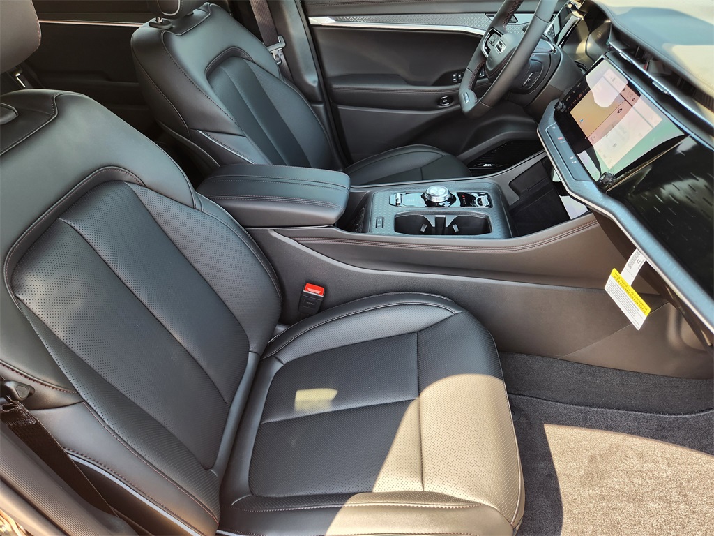 2025 Jeep Wagoneer S Limited photo 9