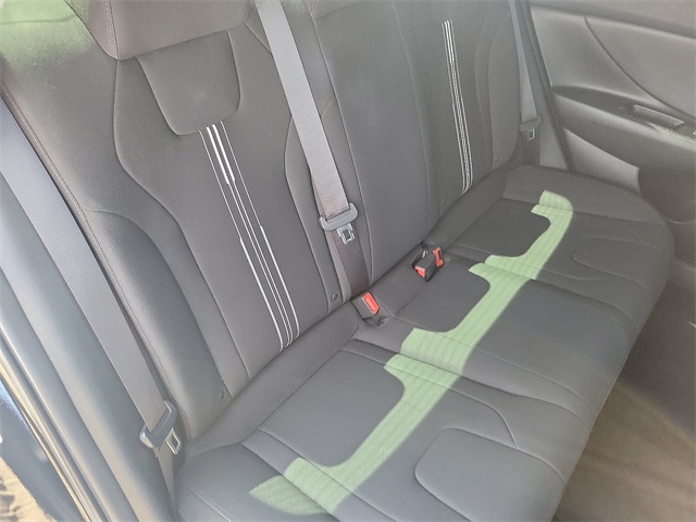 2023 Hyundai Elantra SEL photo 24