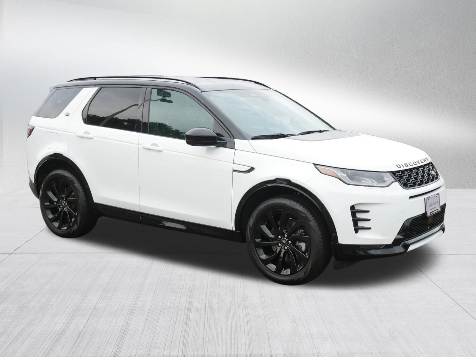 2024 Land Rover Discovery Sport Dynamic SE photo 3