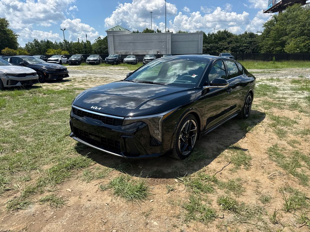 2025 Kia K4 GT-Line photo 7