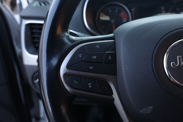 2020 Jeep Cherokee Latitude photo 22