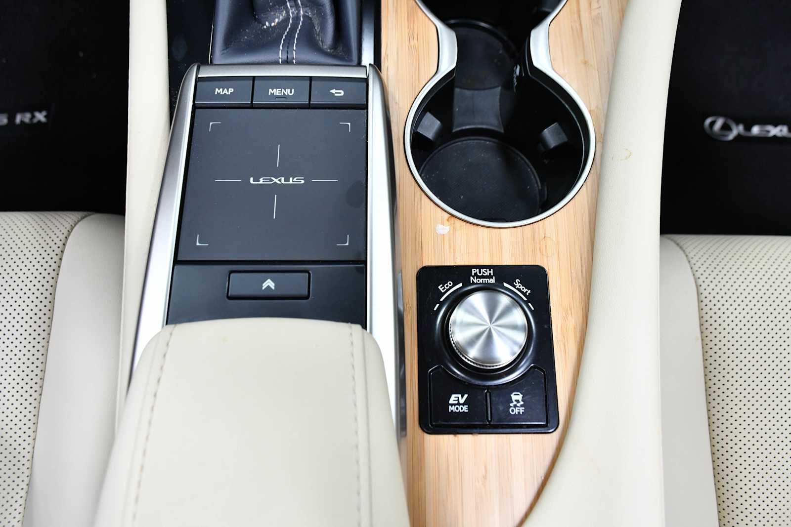 2021 Lexus RX 450hL AWD photo 21