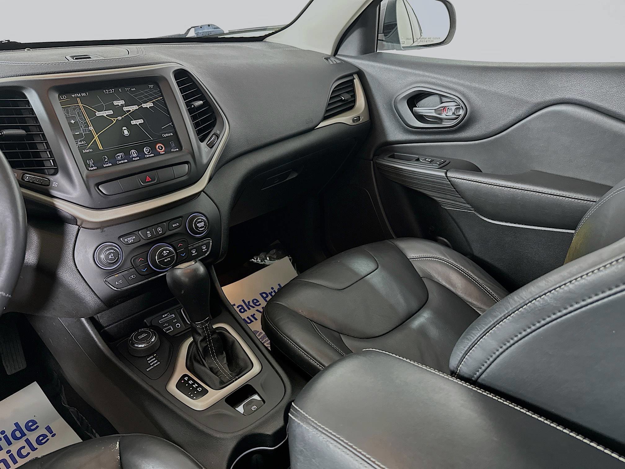 2015 Jeep Cherokee Limited photo 19