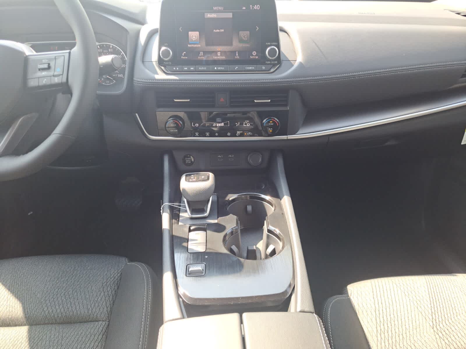 2026 Nissan Rogue SV photo 18