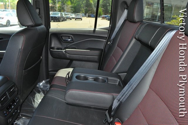 2025 Honda Ridgeline Black Edition photo 13