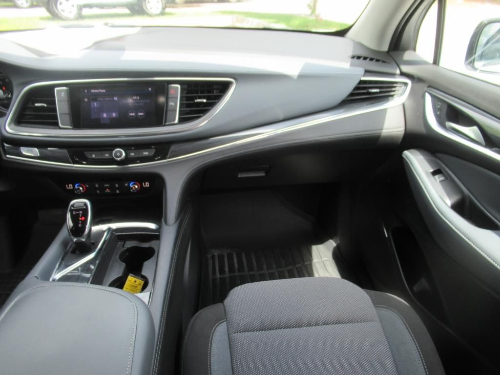 2021 Buick Enclave Preferred photo 13