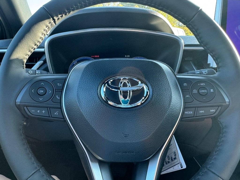 2026 Toyota Corolla Cross XSE photo 12