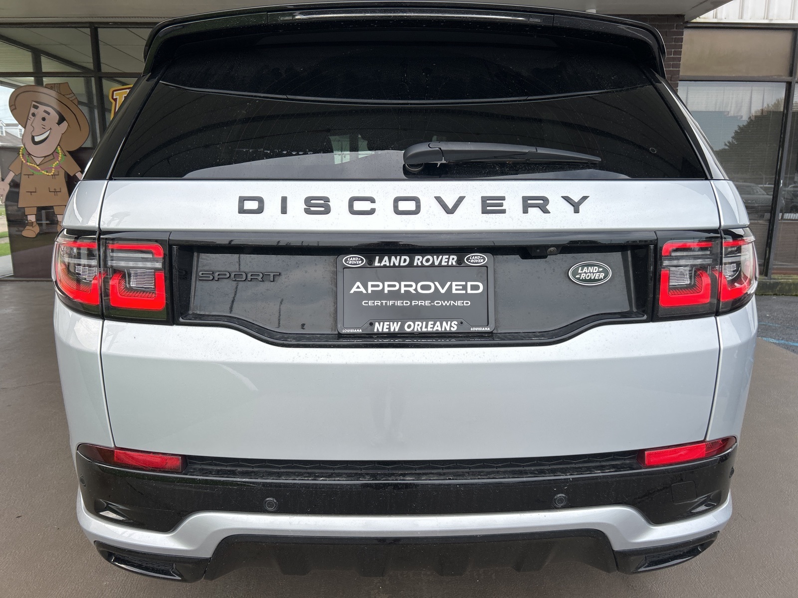 2023 Land Rover Discovery Sport SE R-Dynamic photo 5