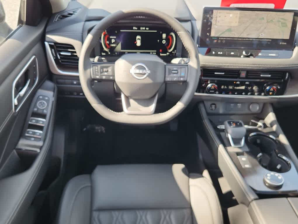 2026 Nissan Rogue Platinum AWD photo 8